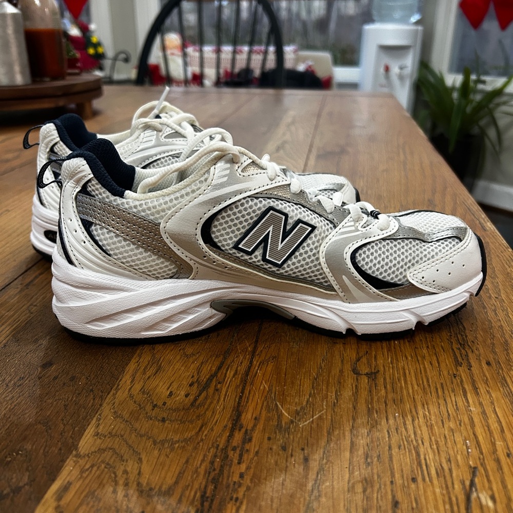 New Balance 530 White Navy Athletic Shoes